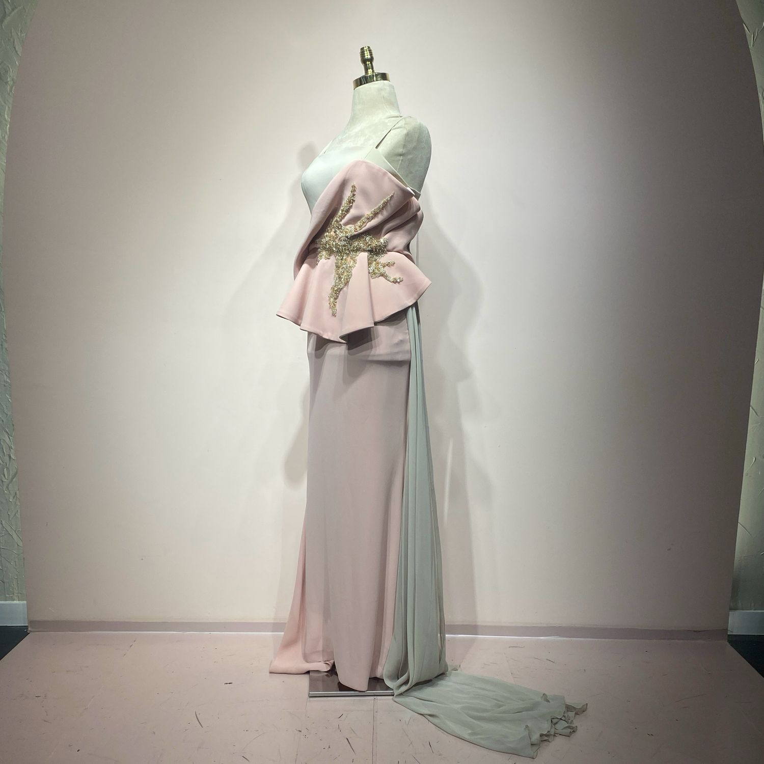 Vestido largo beige talla 40/8