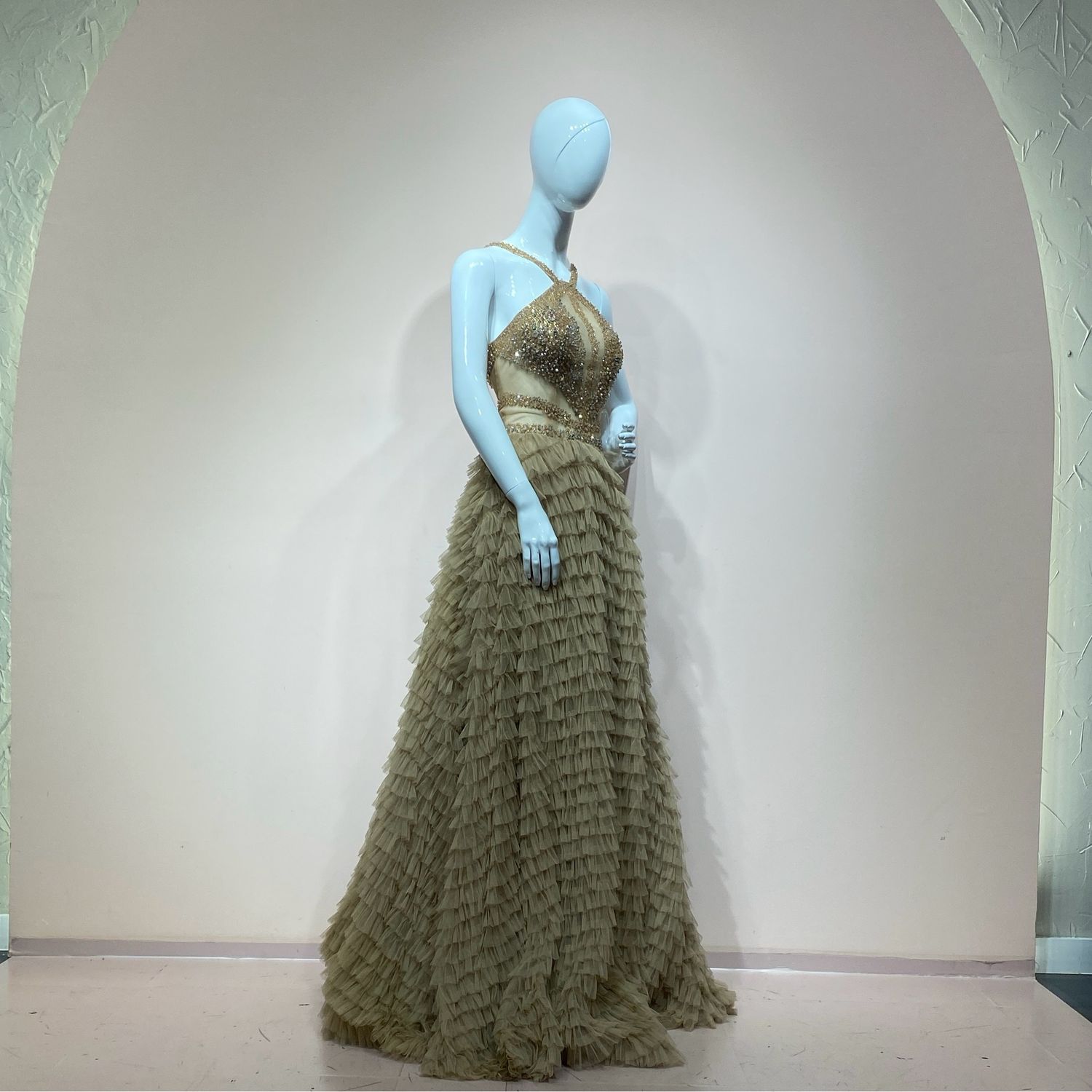 Vestido largo corte a nude