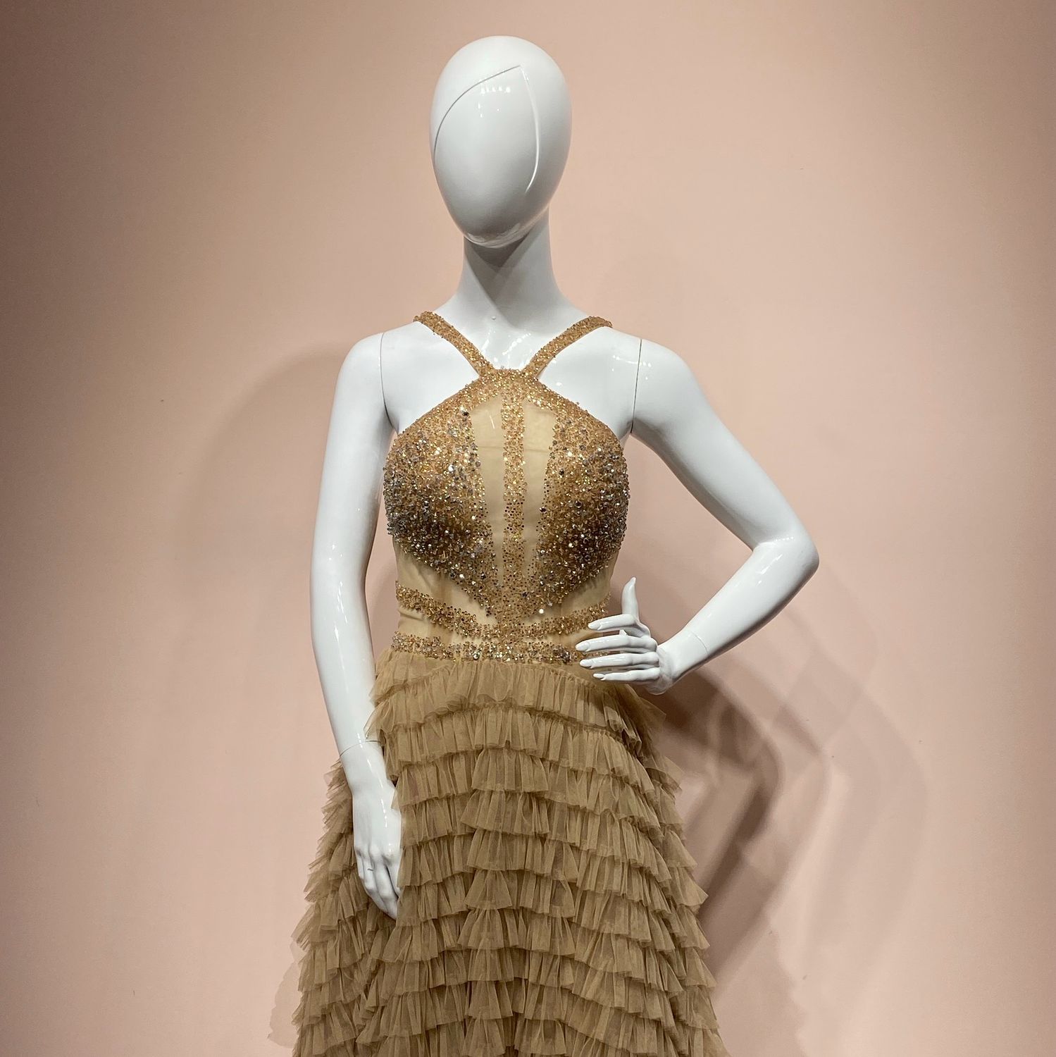 Vestido largo corte a nude