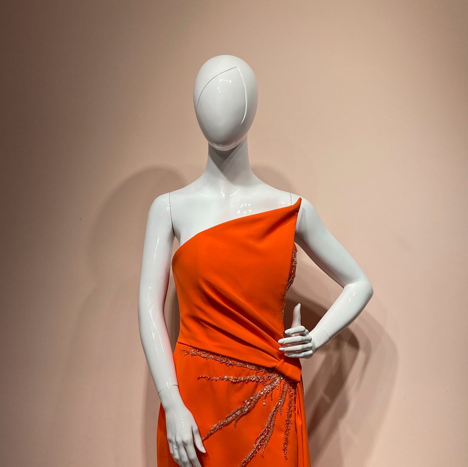 Vestido largo naranja talla 10
