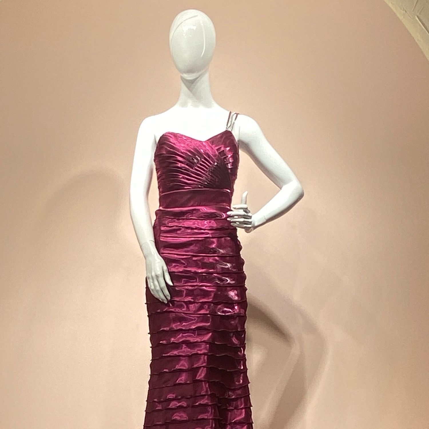 Vestido largo magenta talla 42-10
