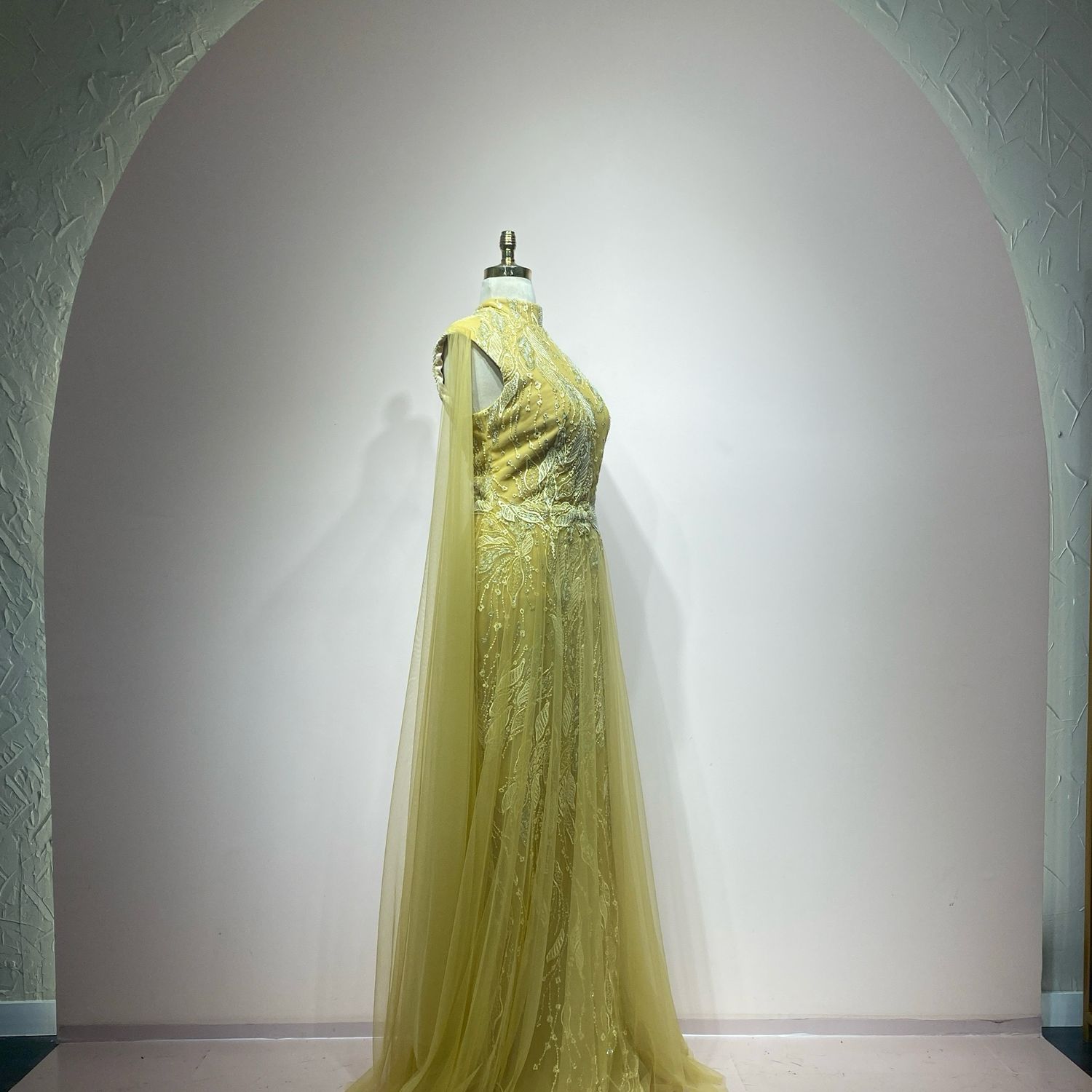 Vestido largo mostaza talla 46/14