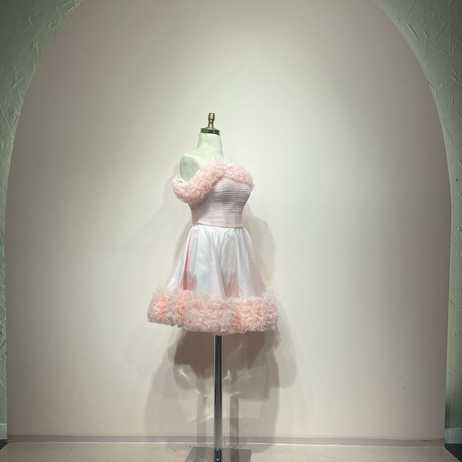 Vestido corto rosado talla 8