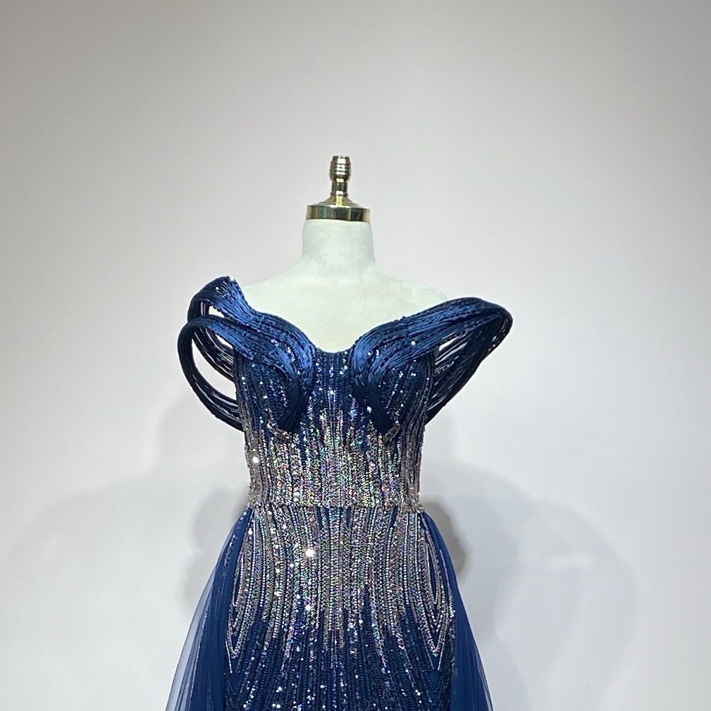Vestido azul oscuro talla 48/16