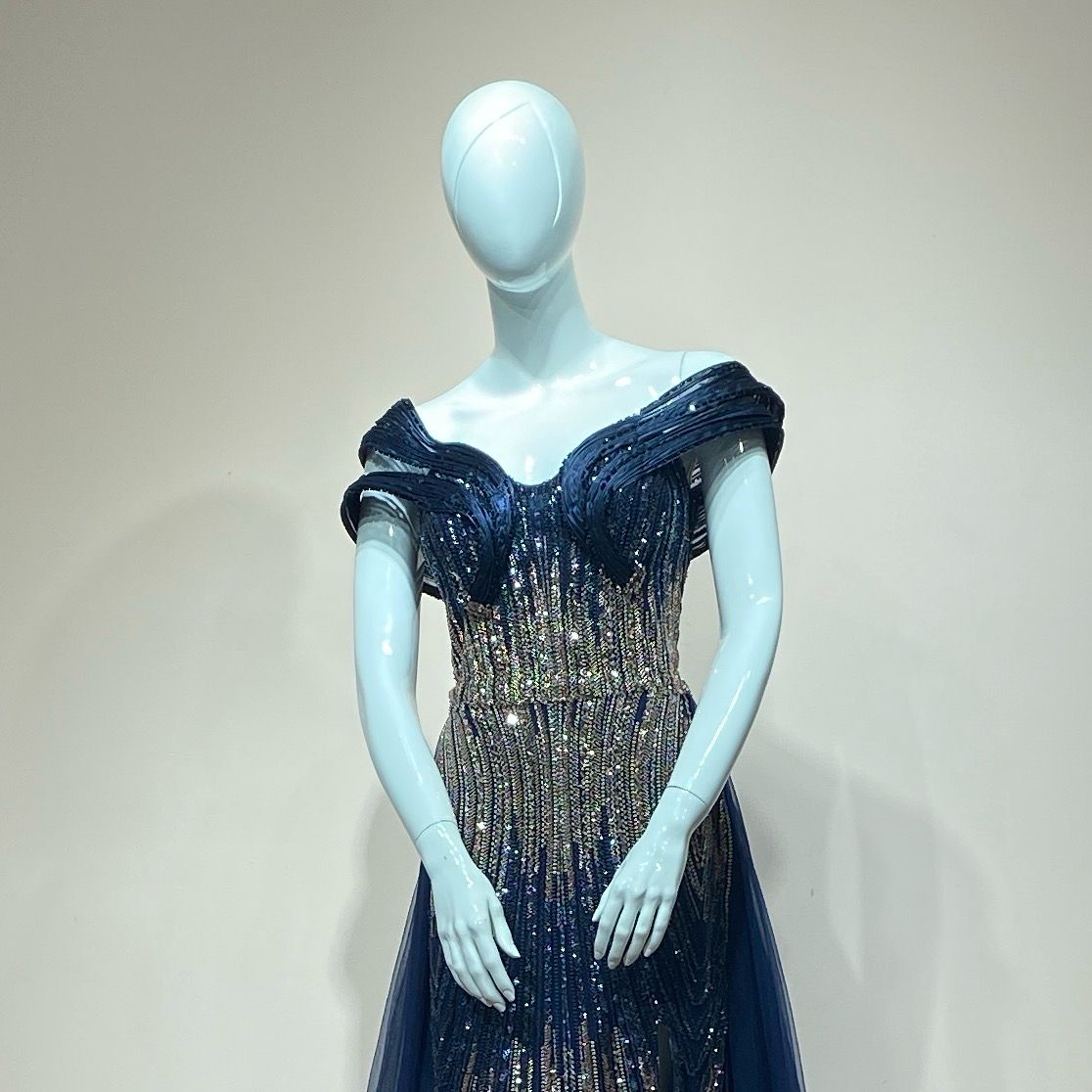 Vestido azul oscuro talla 48/16