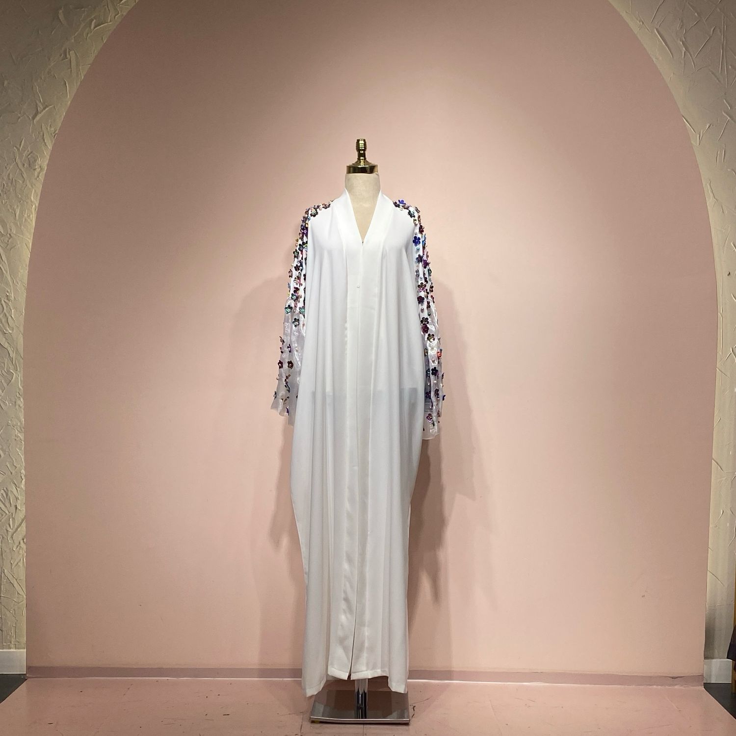 Abaya blanca de flores talla 2
