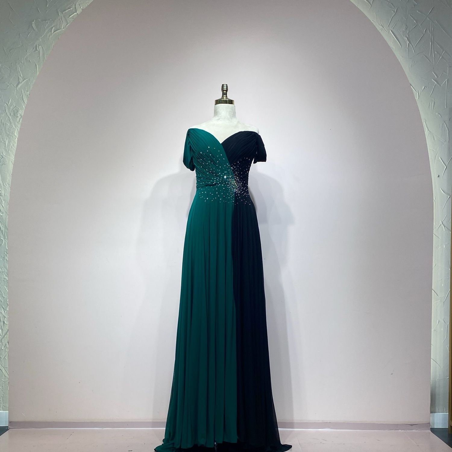 Vestido negro/verde talla 46/14