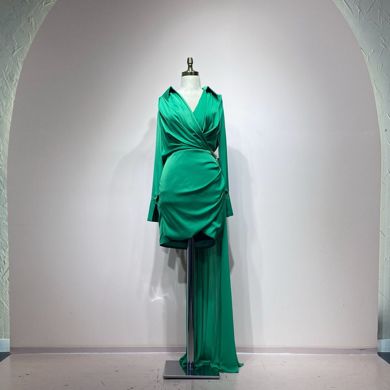 Vestido corto color verde de diversas tallas