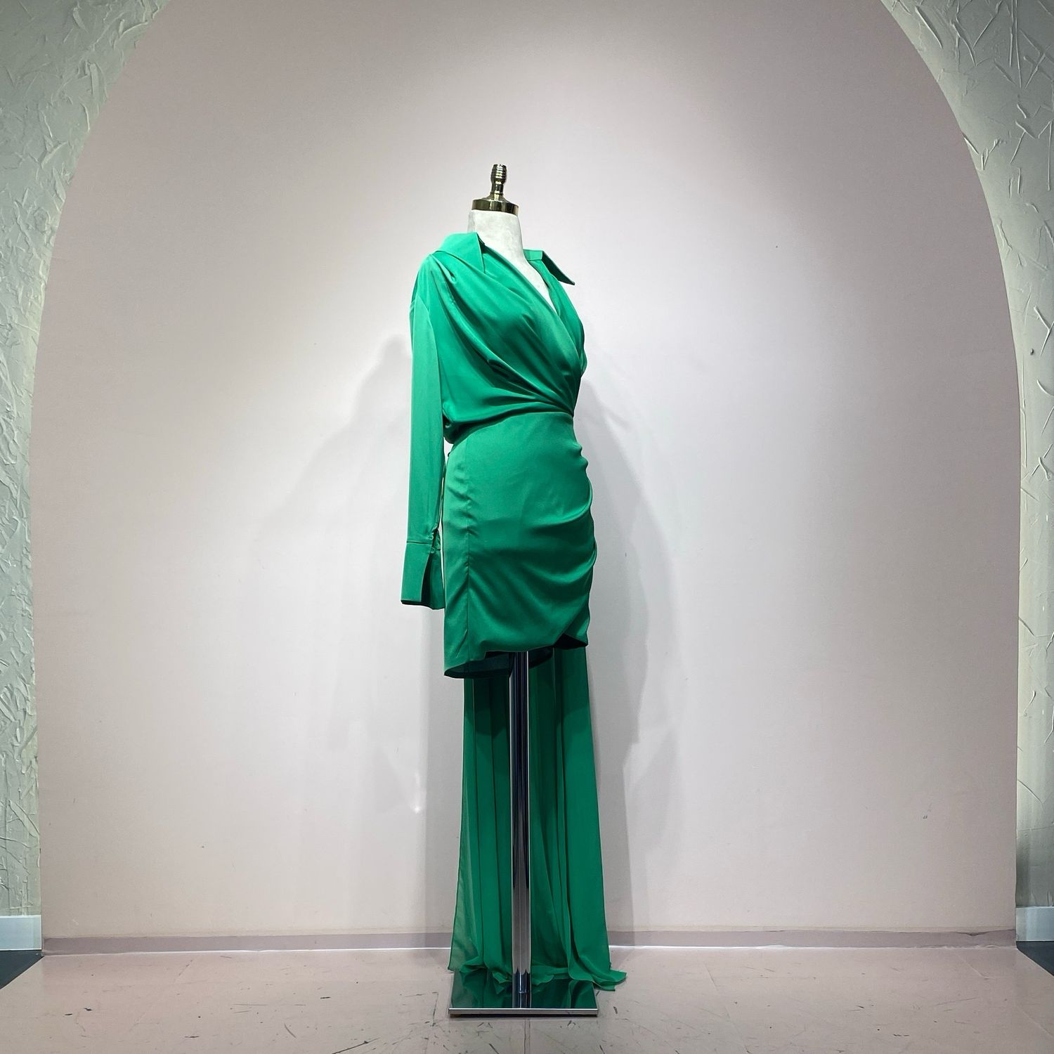 Vestido corto color verde de diversas tallas