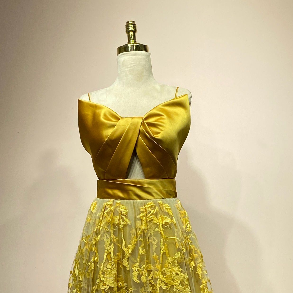Vestido Largo Color Mostaza Talla 38/6