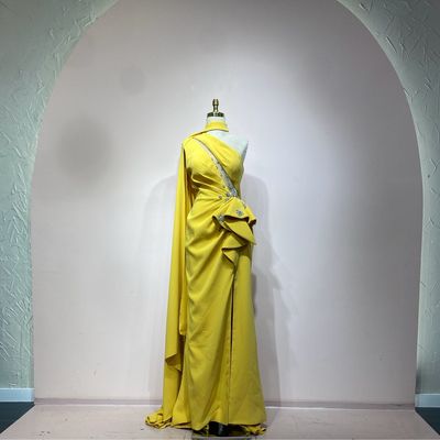 Vestido sirena amarillo talla 44