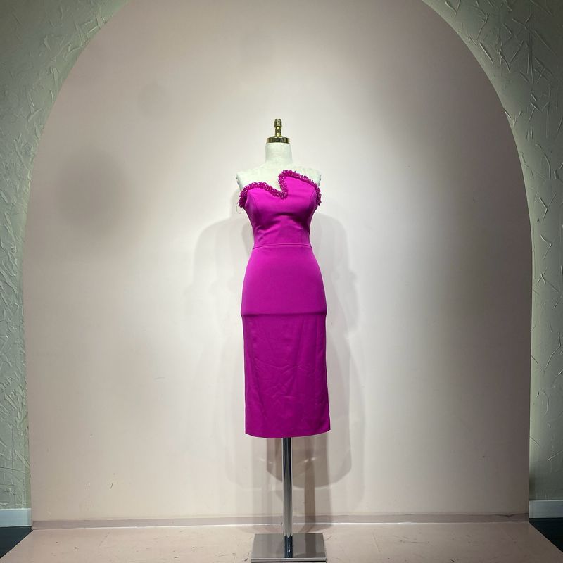 Vestido corte midi fucsia