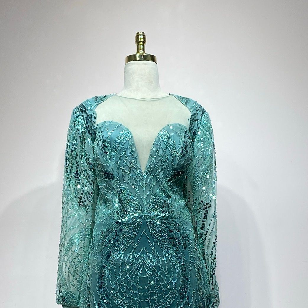 Vestido turquesa sirena con sobrefalda talla 50/18