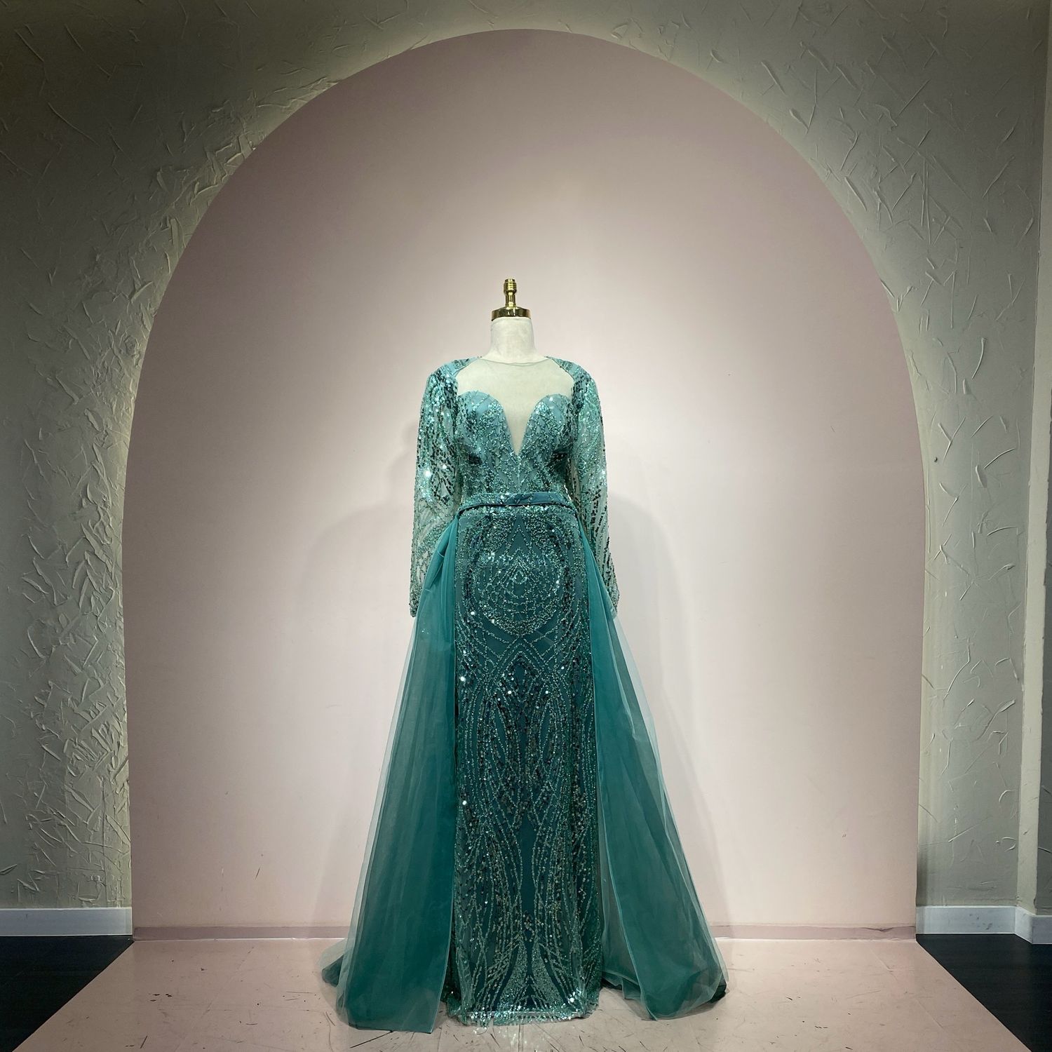 Vestido turquesa sirena con sobrefalda talla 50/18