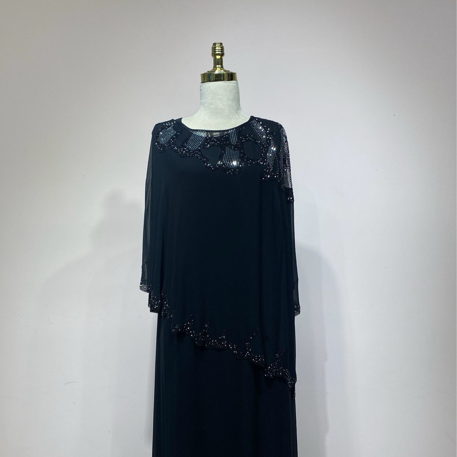 Vestido negro corte recto talla 44/46/48