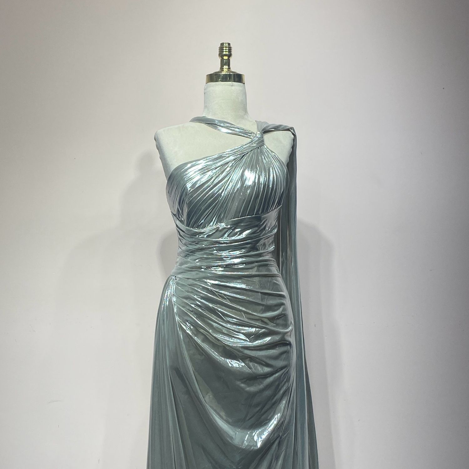 Vestido color SILVER talla 44/12