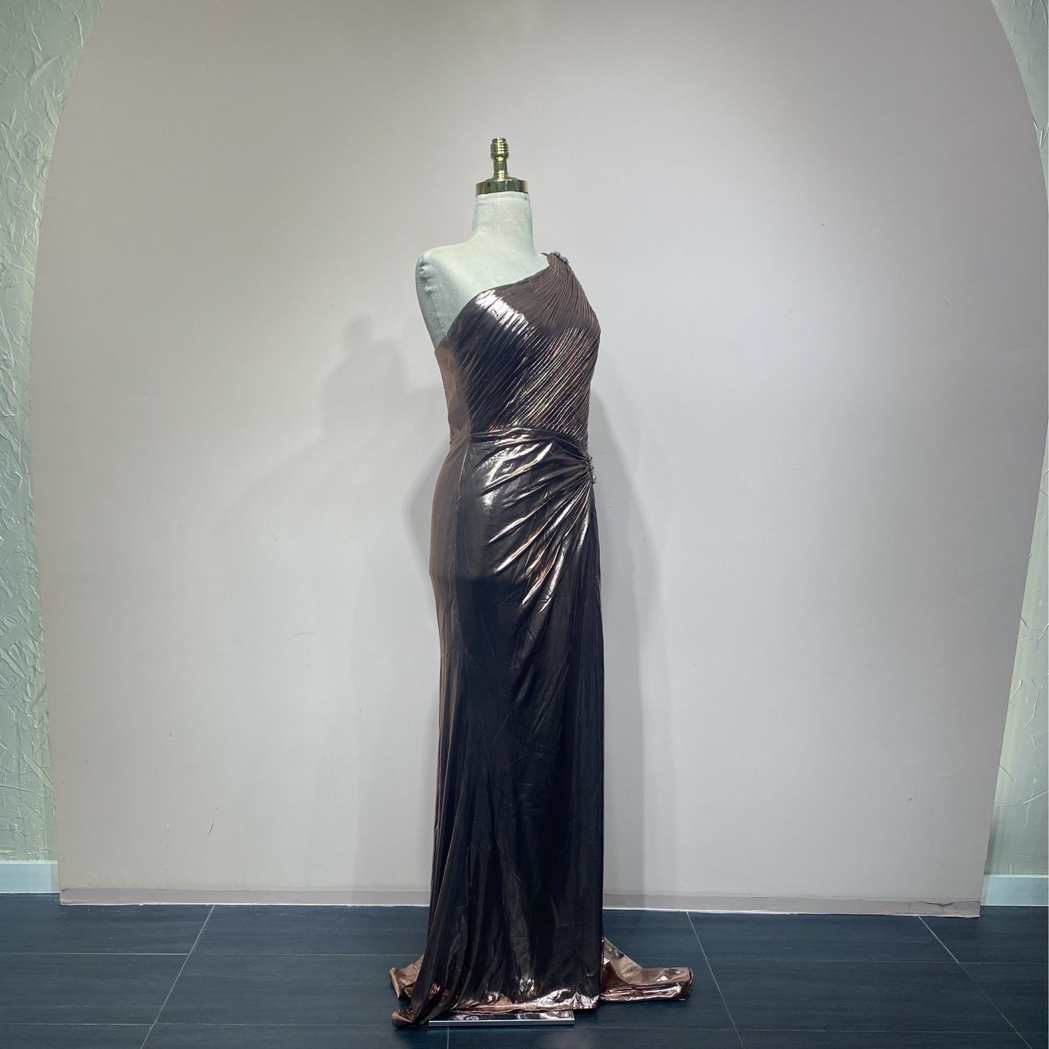 Vestido sirena bronze talla 44/12