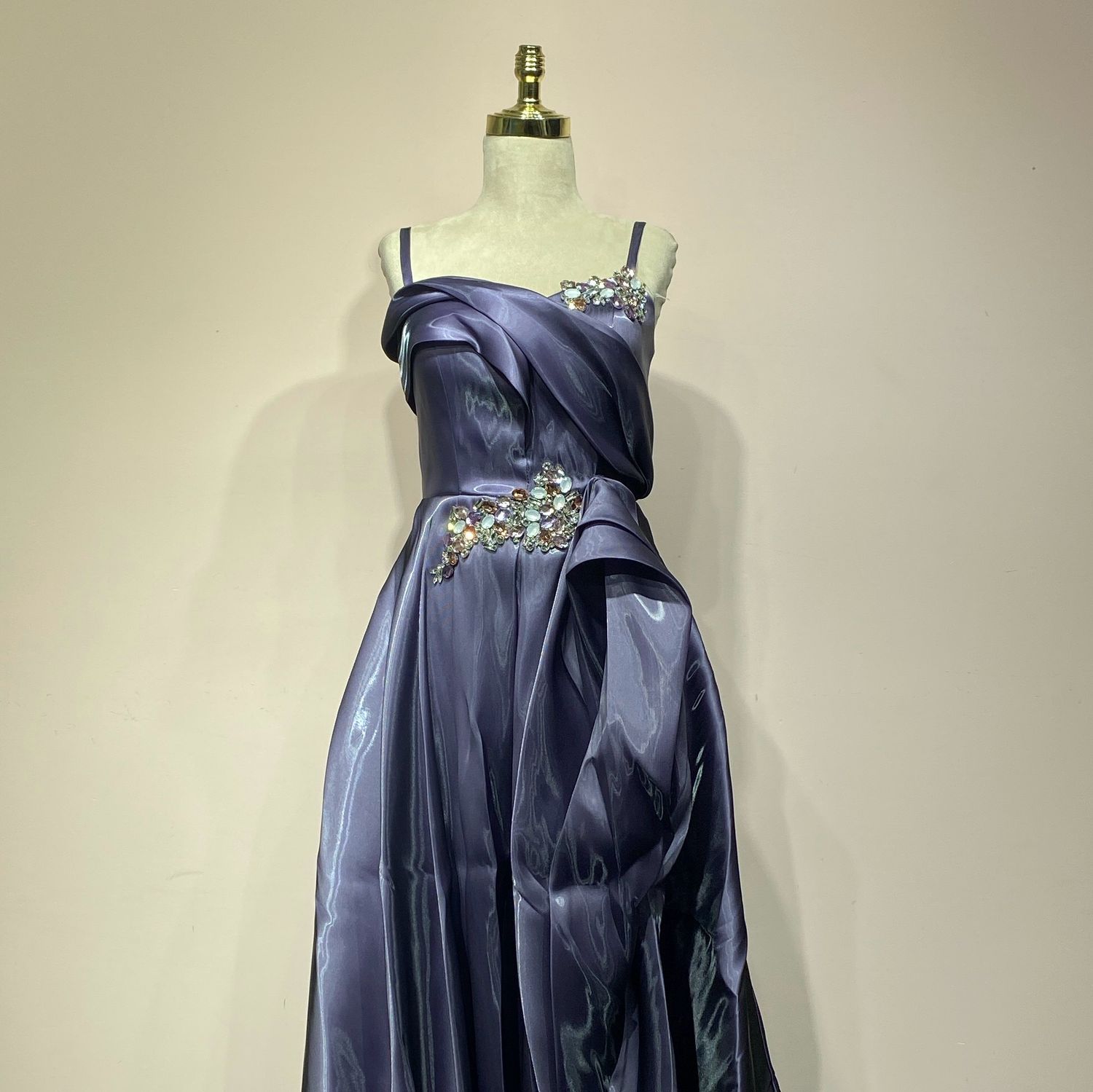 Vestido corte a morado talla 40/8