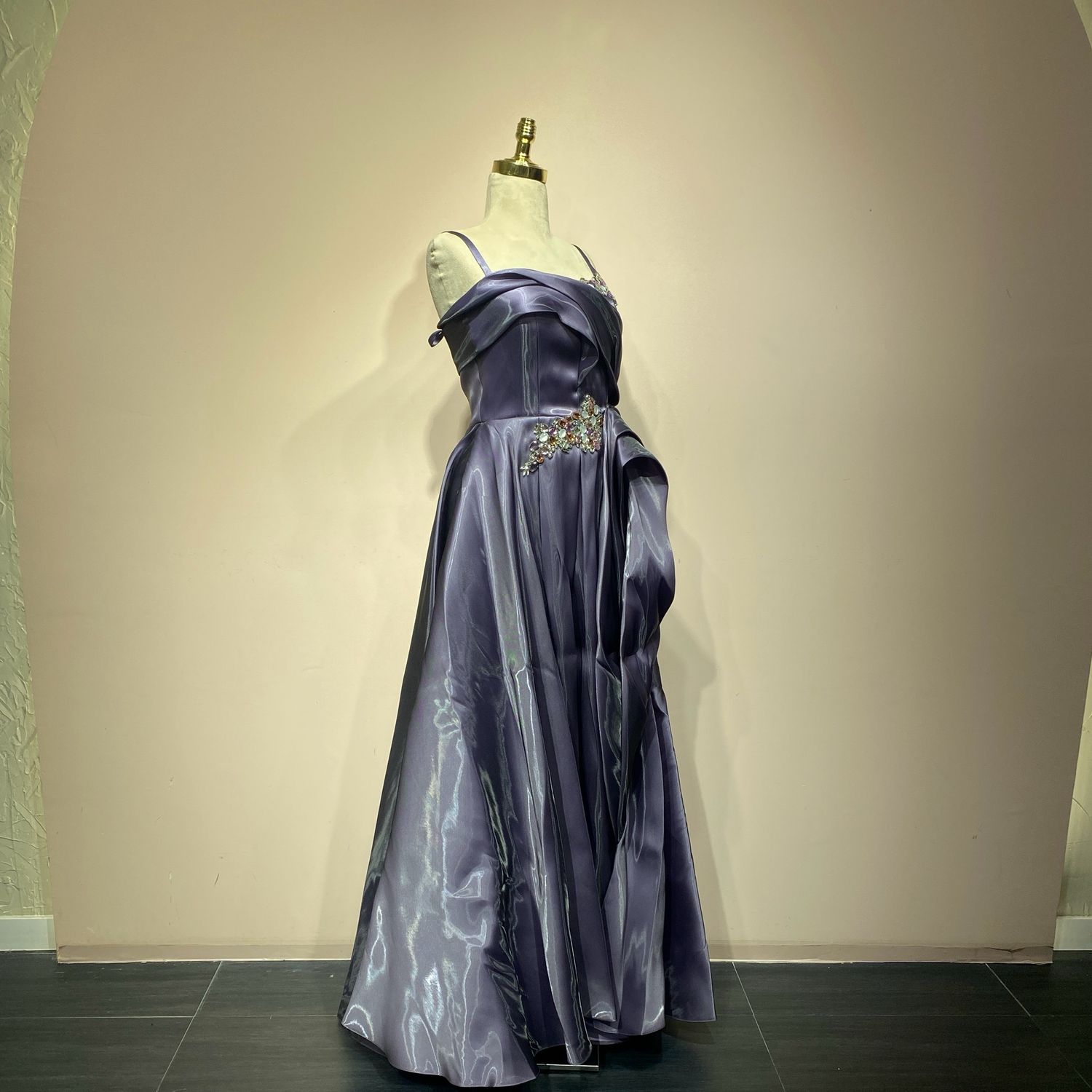 Vestido corte a morado talla 40/8