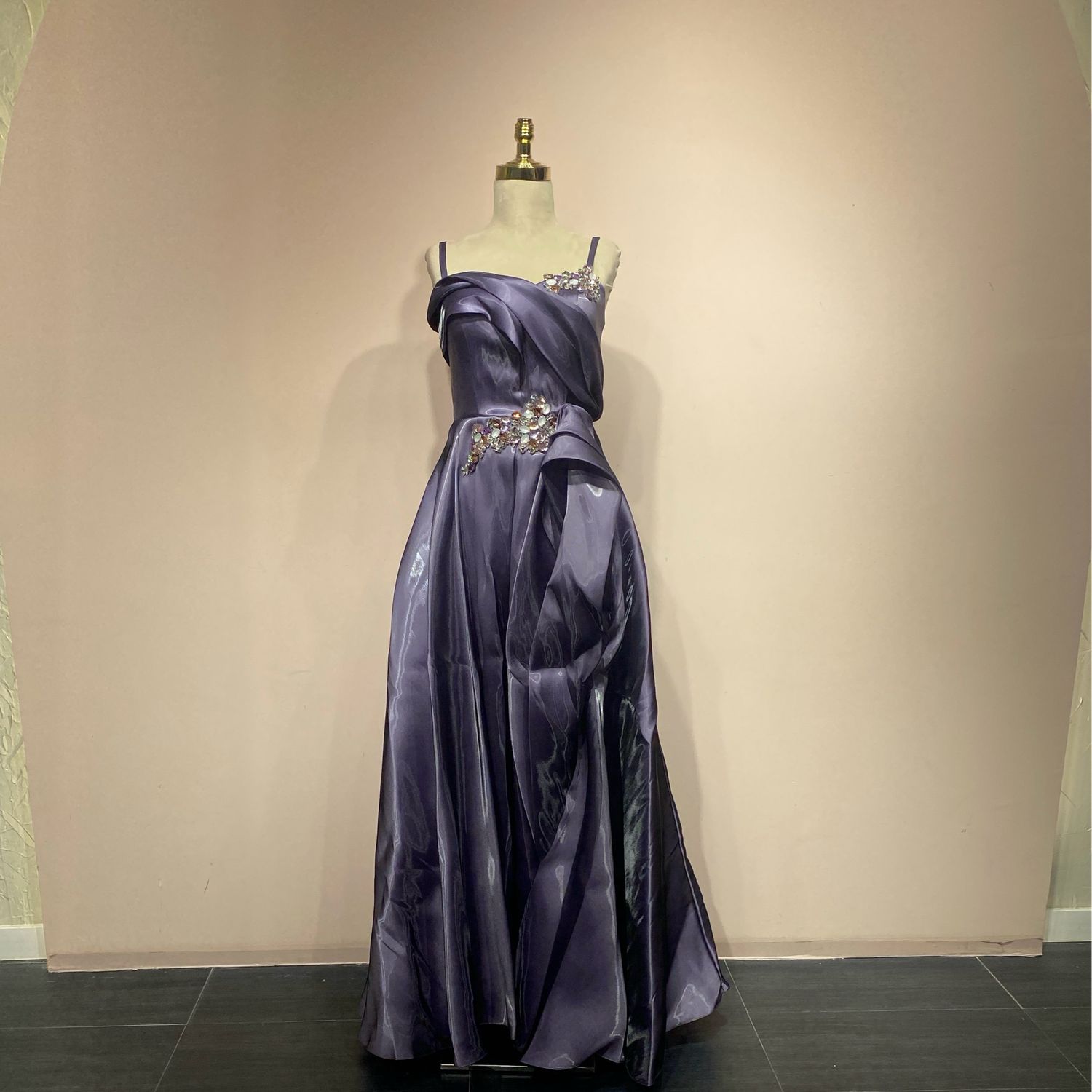 Vestido corte a morado talla 40/8
