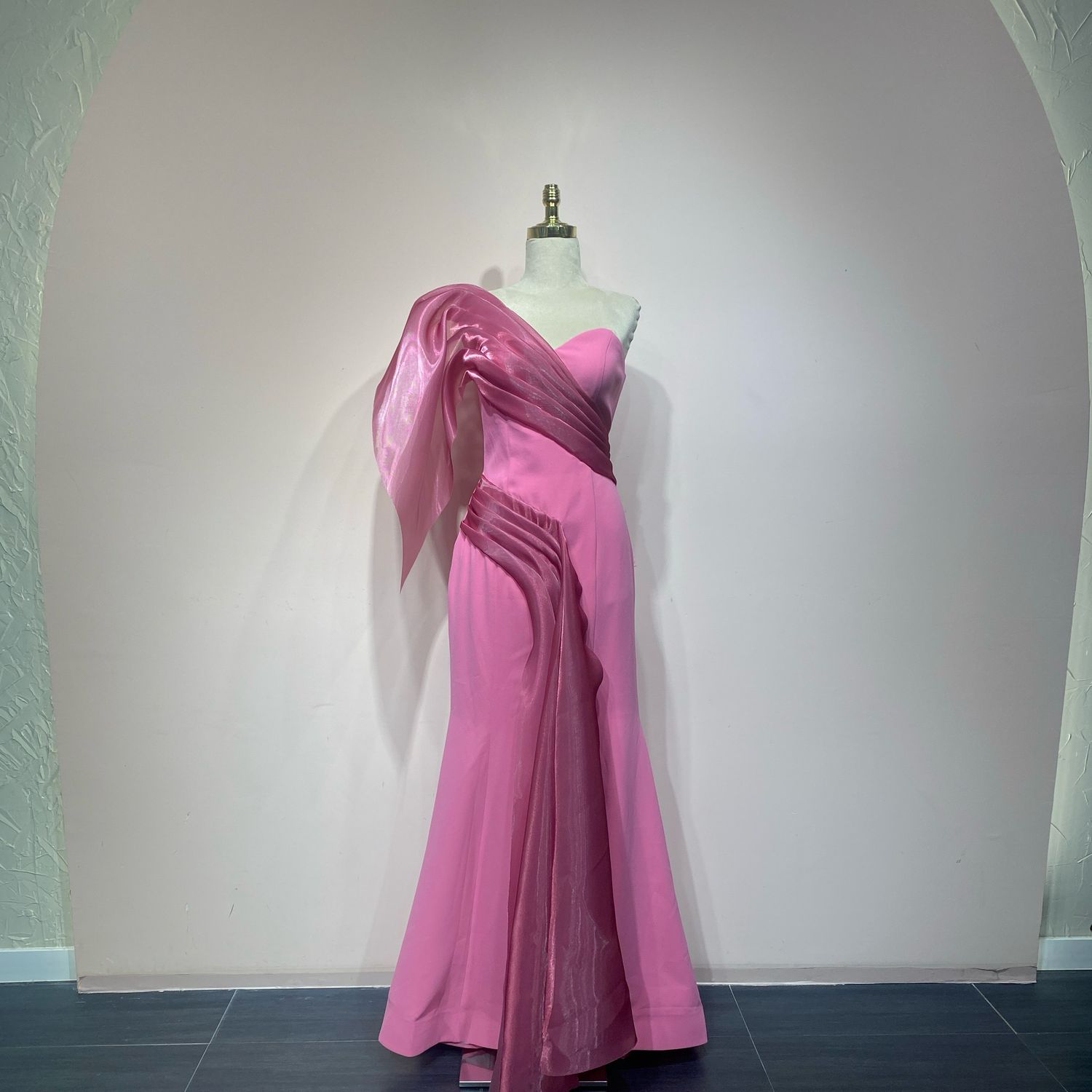 Vestido rosado sirena talla 42/10