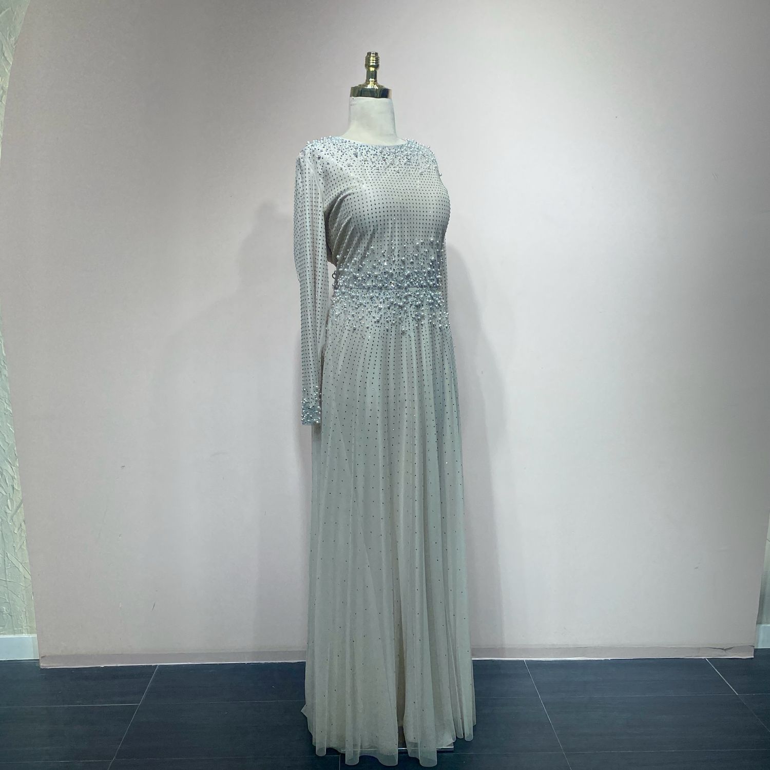 Vestido corte recto beige talla 44
