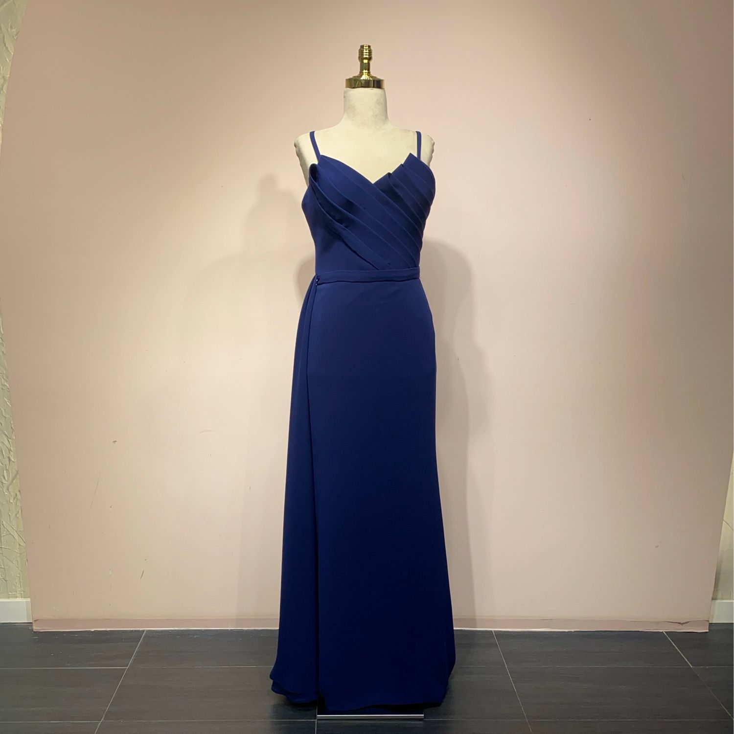 Vestido sirena con sobrefalda talla 42