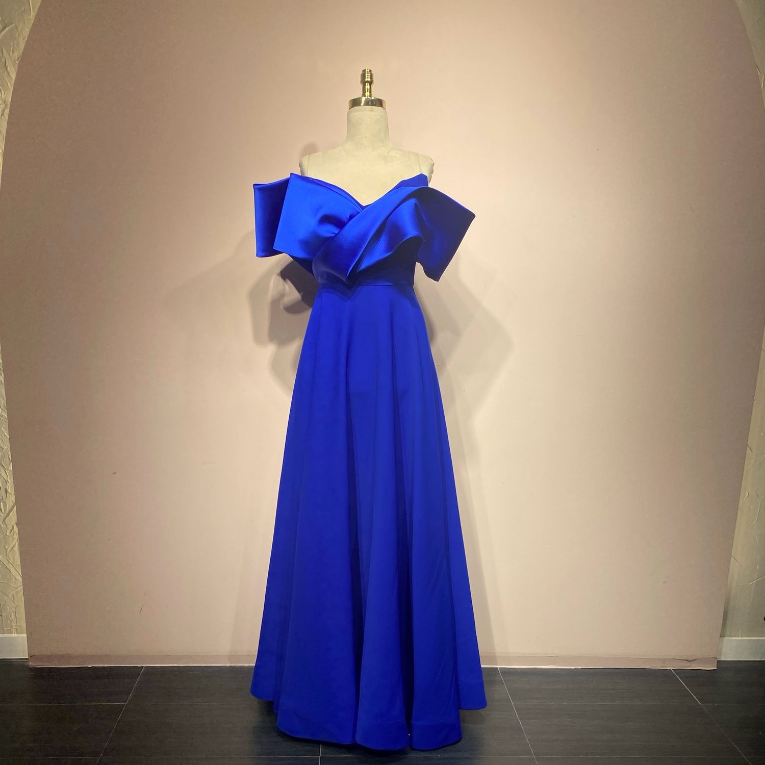 Vestido corte a talla 44