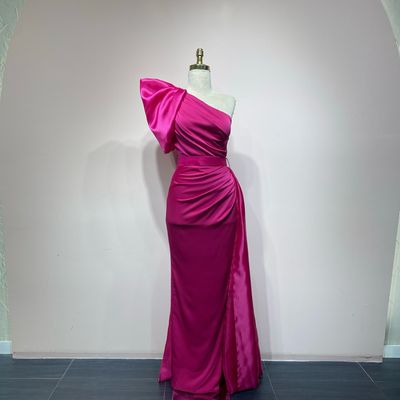 Vestido fucsia sirena talla 38