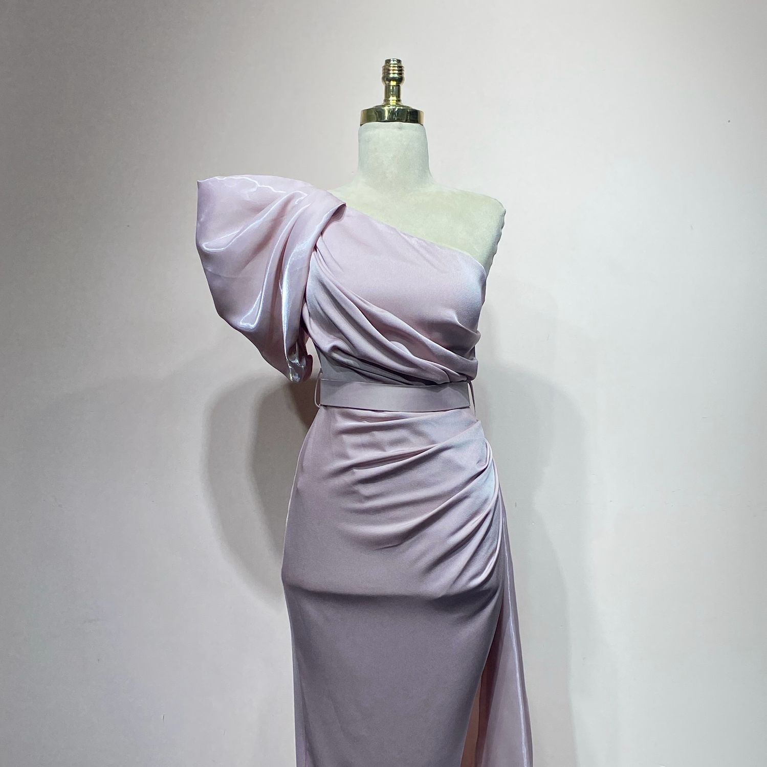 Vestido sirena con sobrefalda talla 38