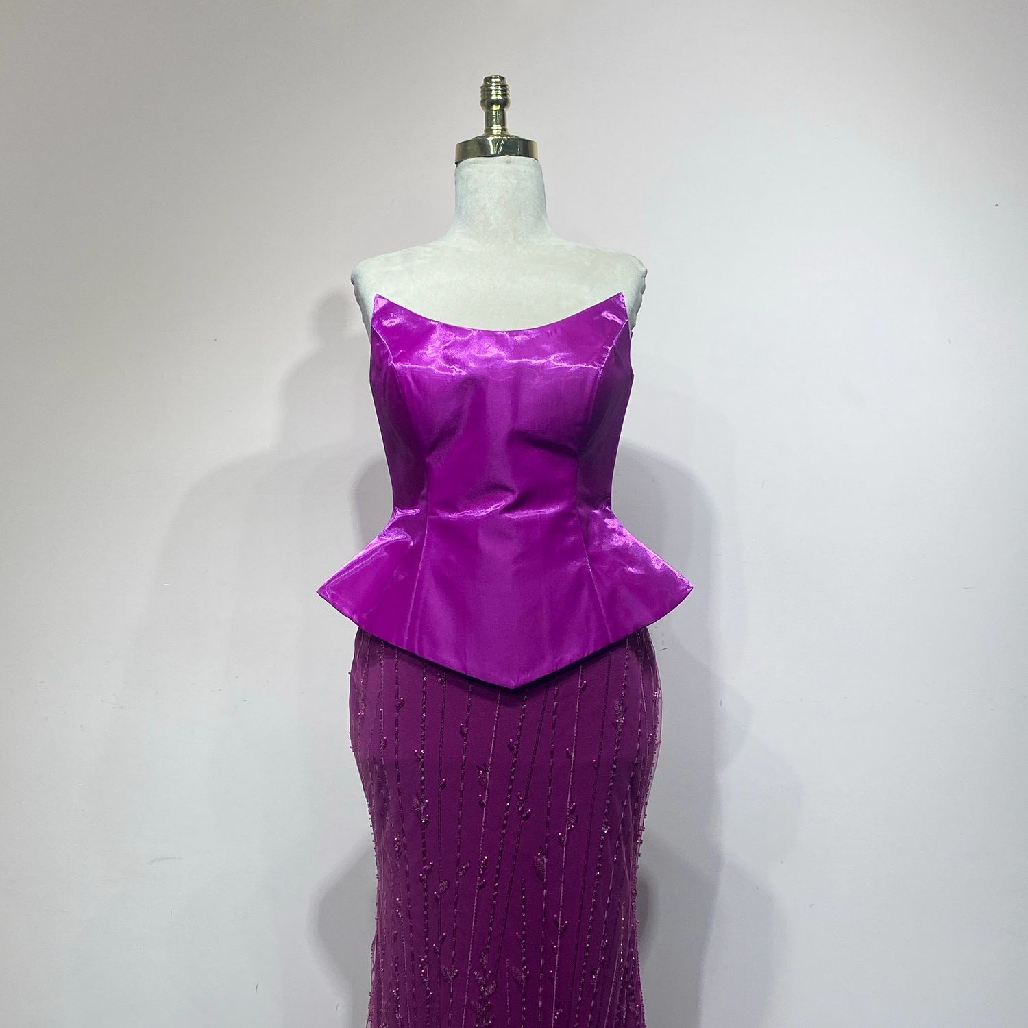 Vestido sirena fucsia talla -3/40