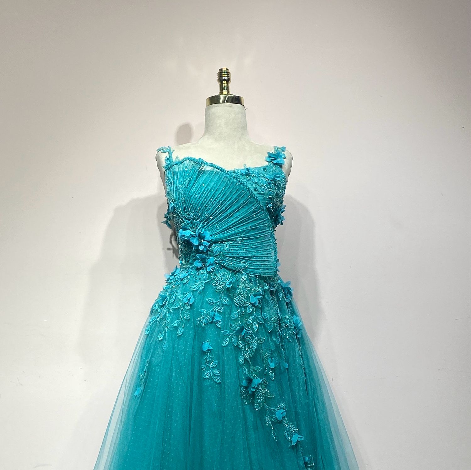 Vestido corte a turquesa talla 12