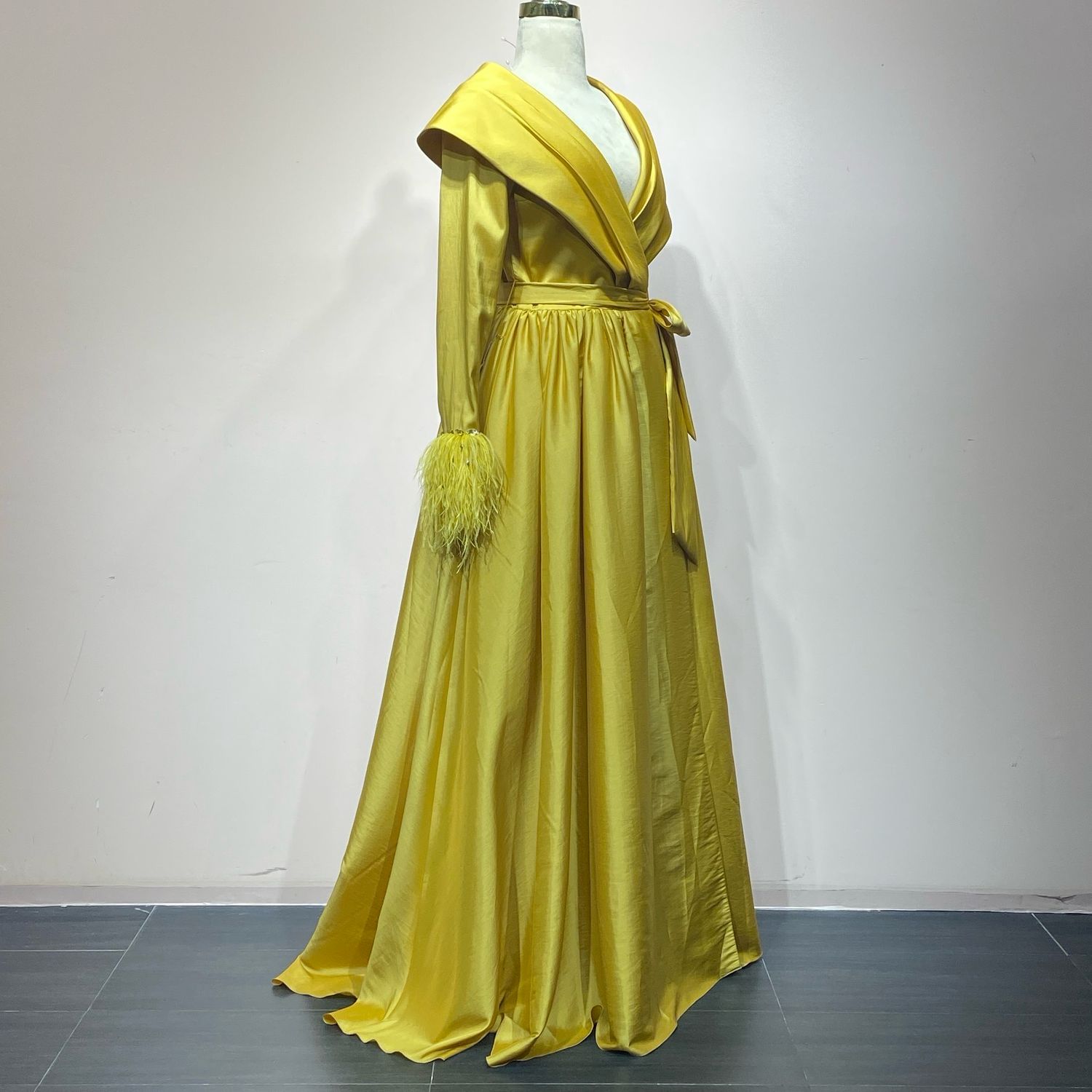 Vestido Largo color Moztaza Talla 38/6