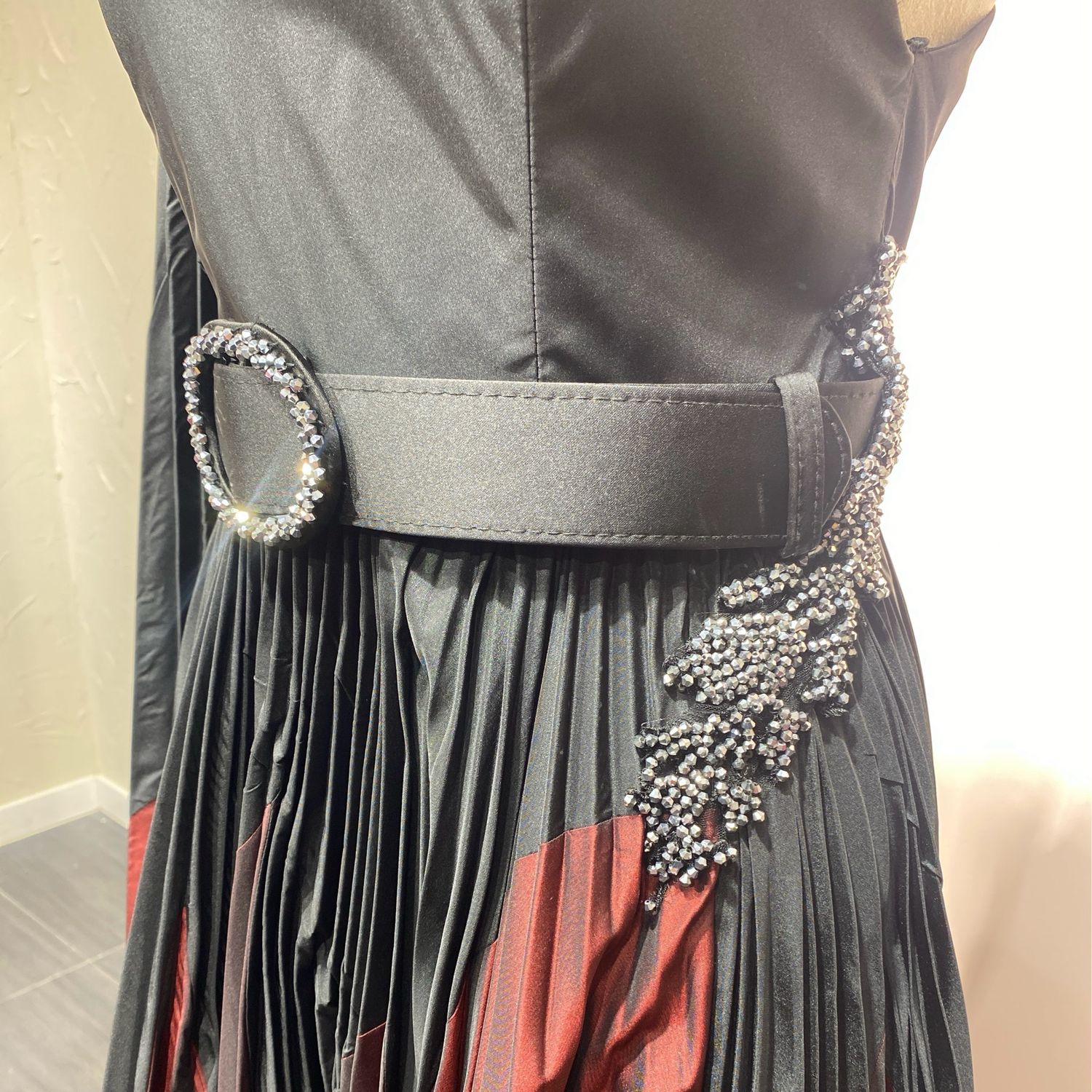 Vestido Largo - Negro/rojo - Talla 44
