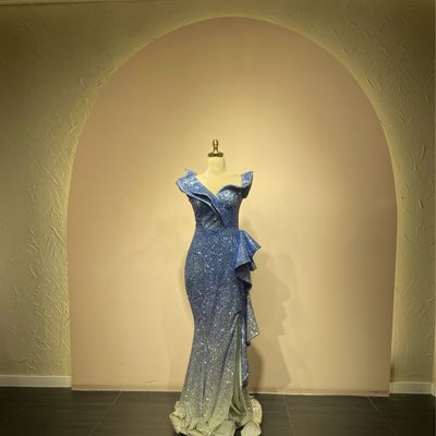 Vestido largo color azul tipo degrade, talla 42 - M