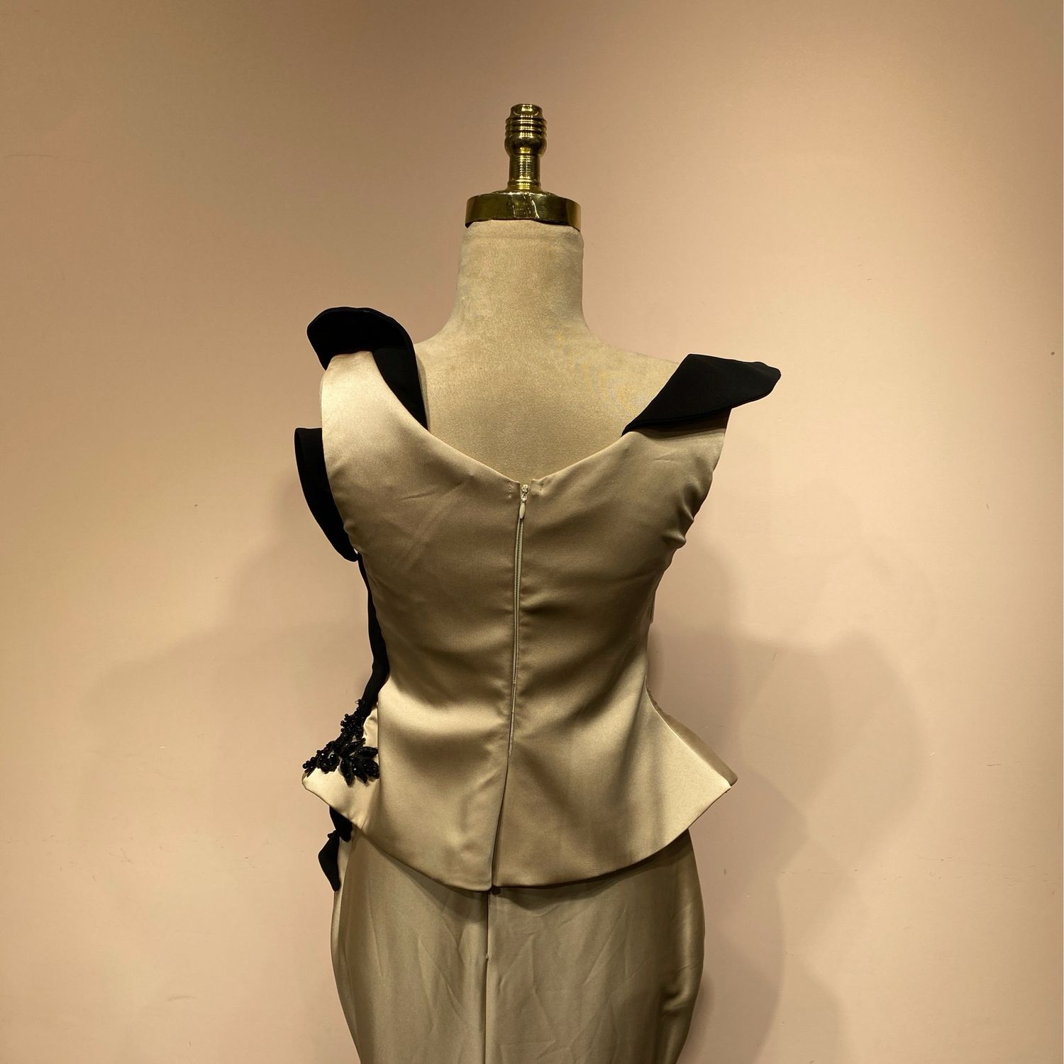  Vestido - Beige/Negro - talla 42