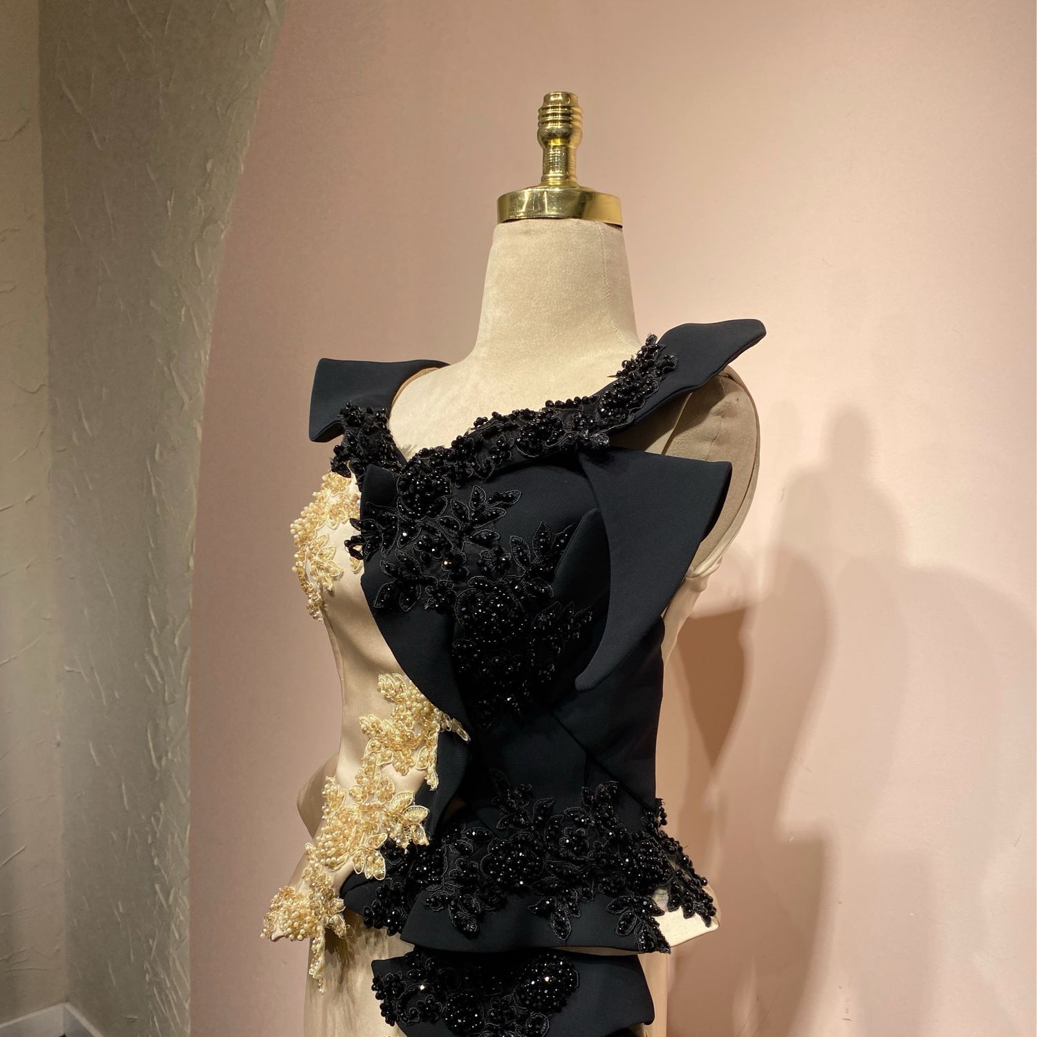  Vestido - Beige/Negro - talla 42