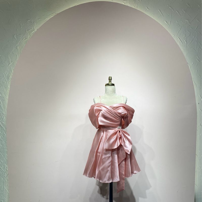 Vestido corto - Rosado de diversas tallas