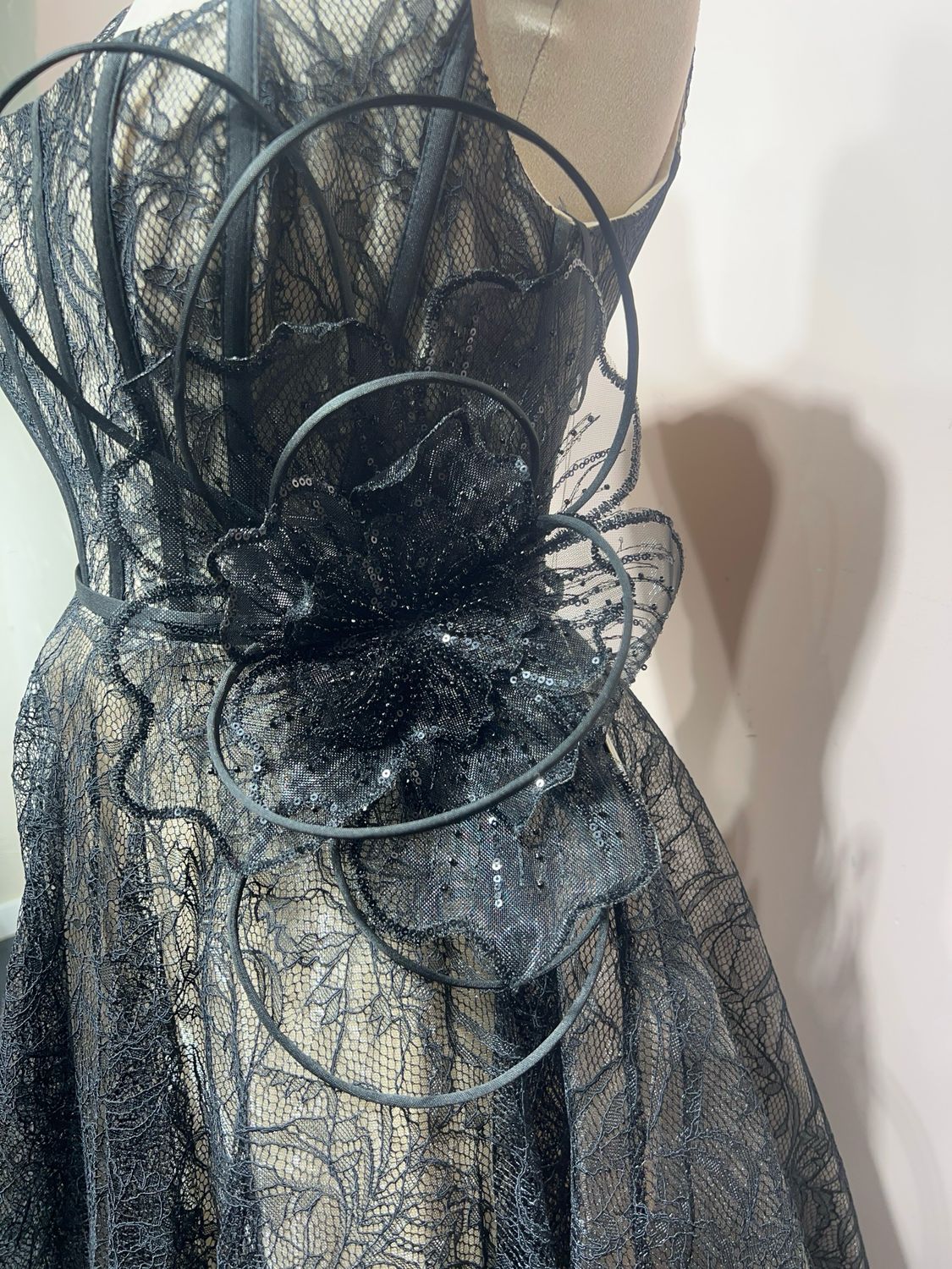 Vestido corto - Negro/Beige - talla 40