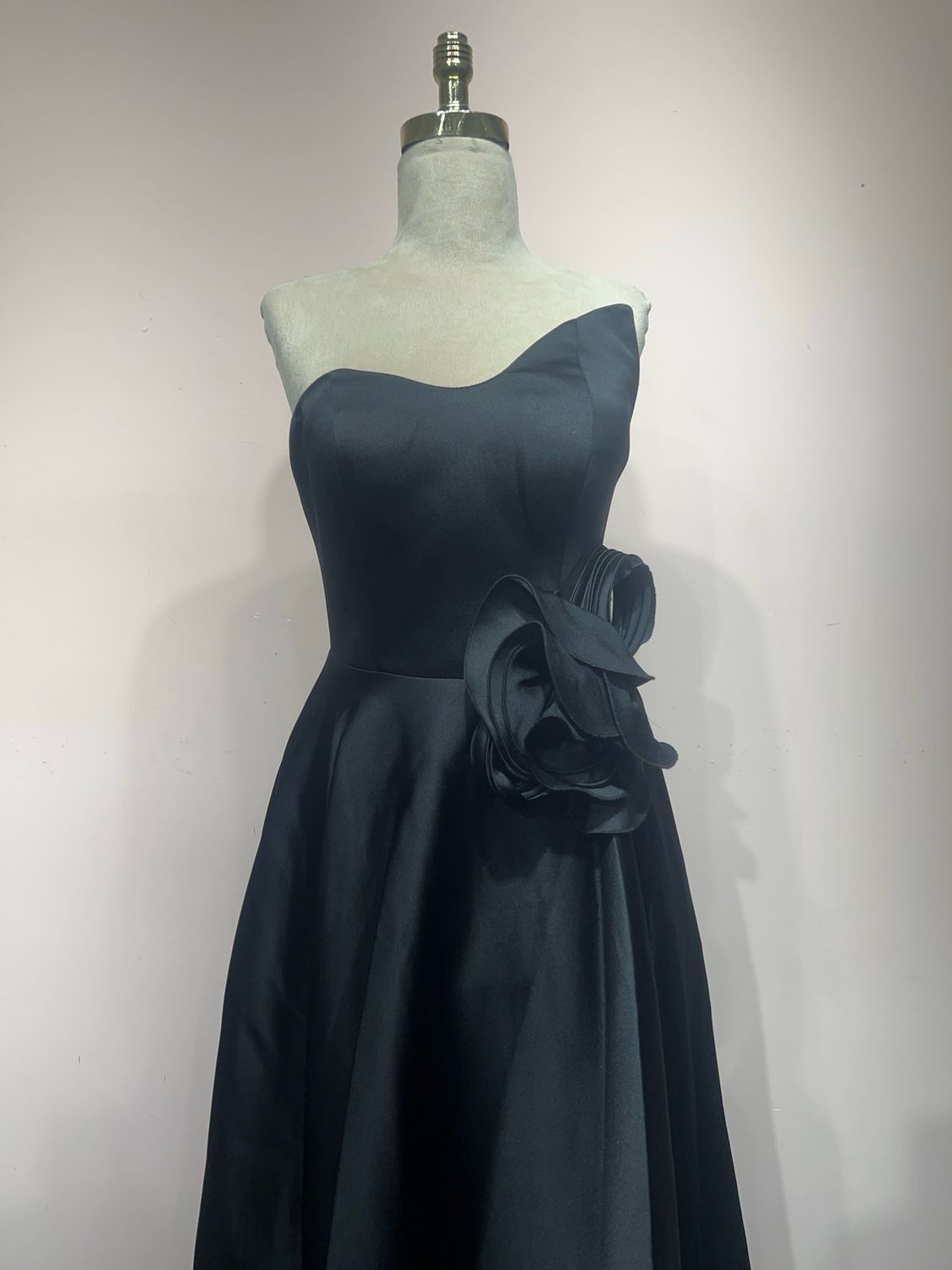 Vestido corto - Negro - talla 40