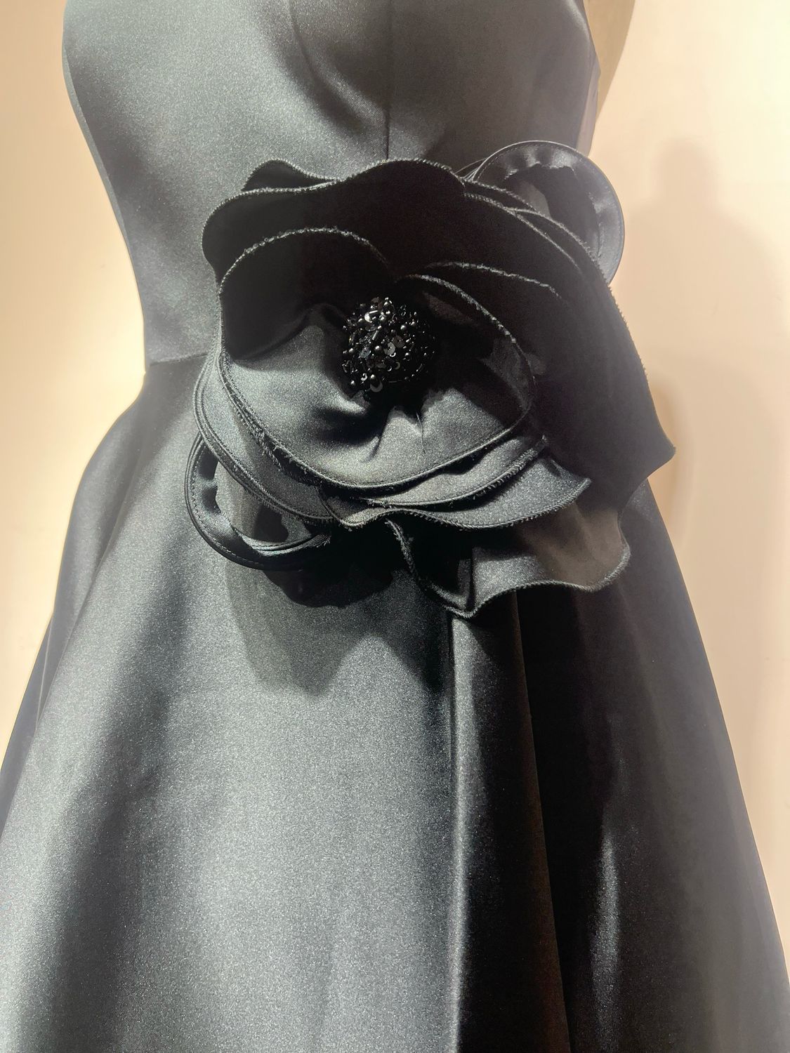 Vestido corto - Negro - talla 40