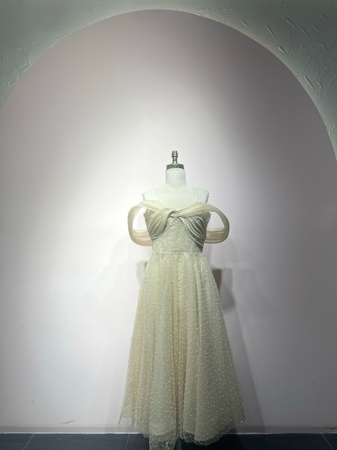 Vestido corto - Crema - talla 40