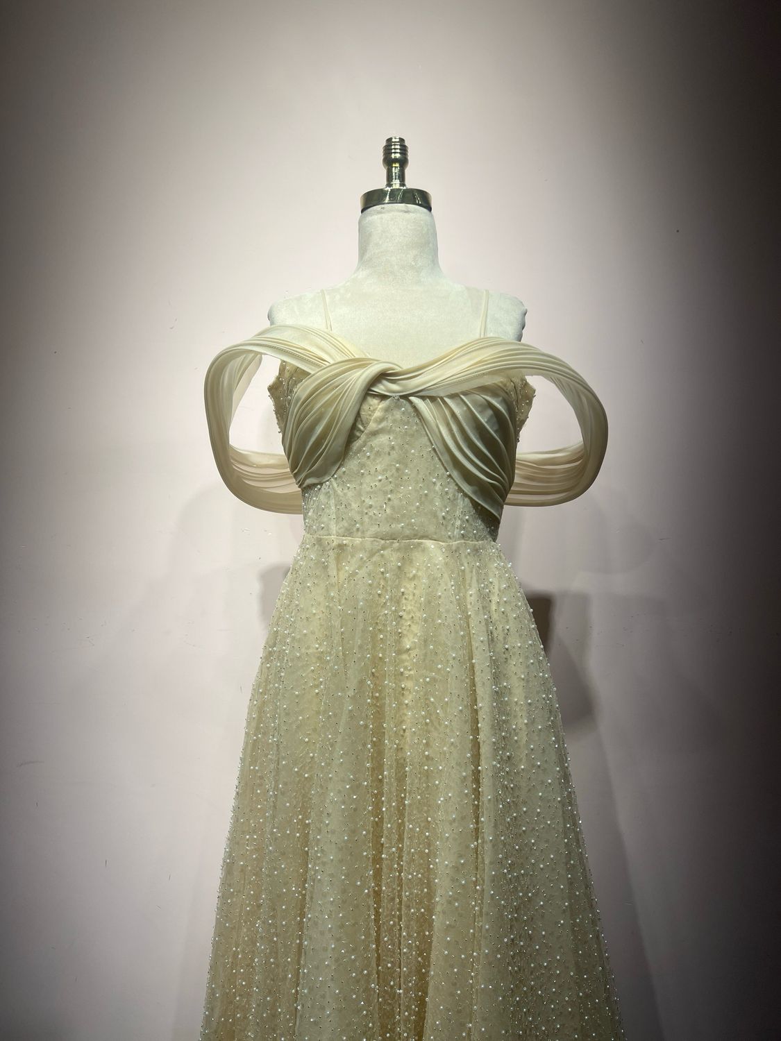 Vestido corto - Crema - talla 40