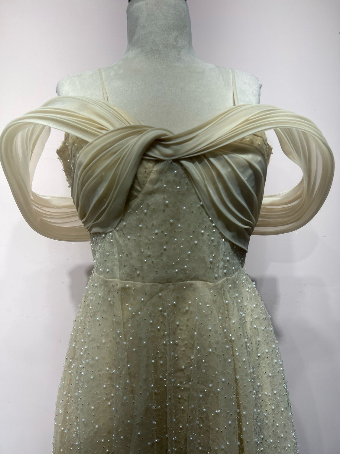 Vestido corto - Crema - talla 40
