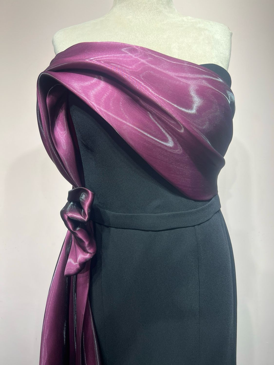Vestido largo - Negro/Morado - talla 44