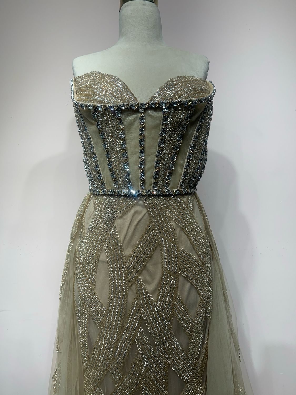 Vestido largo - Dorado - talla 16