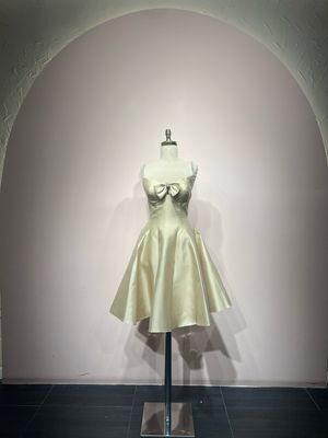 Vestido corto - Dorado - talla 38