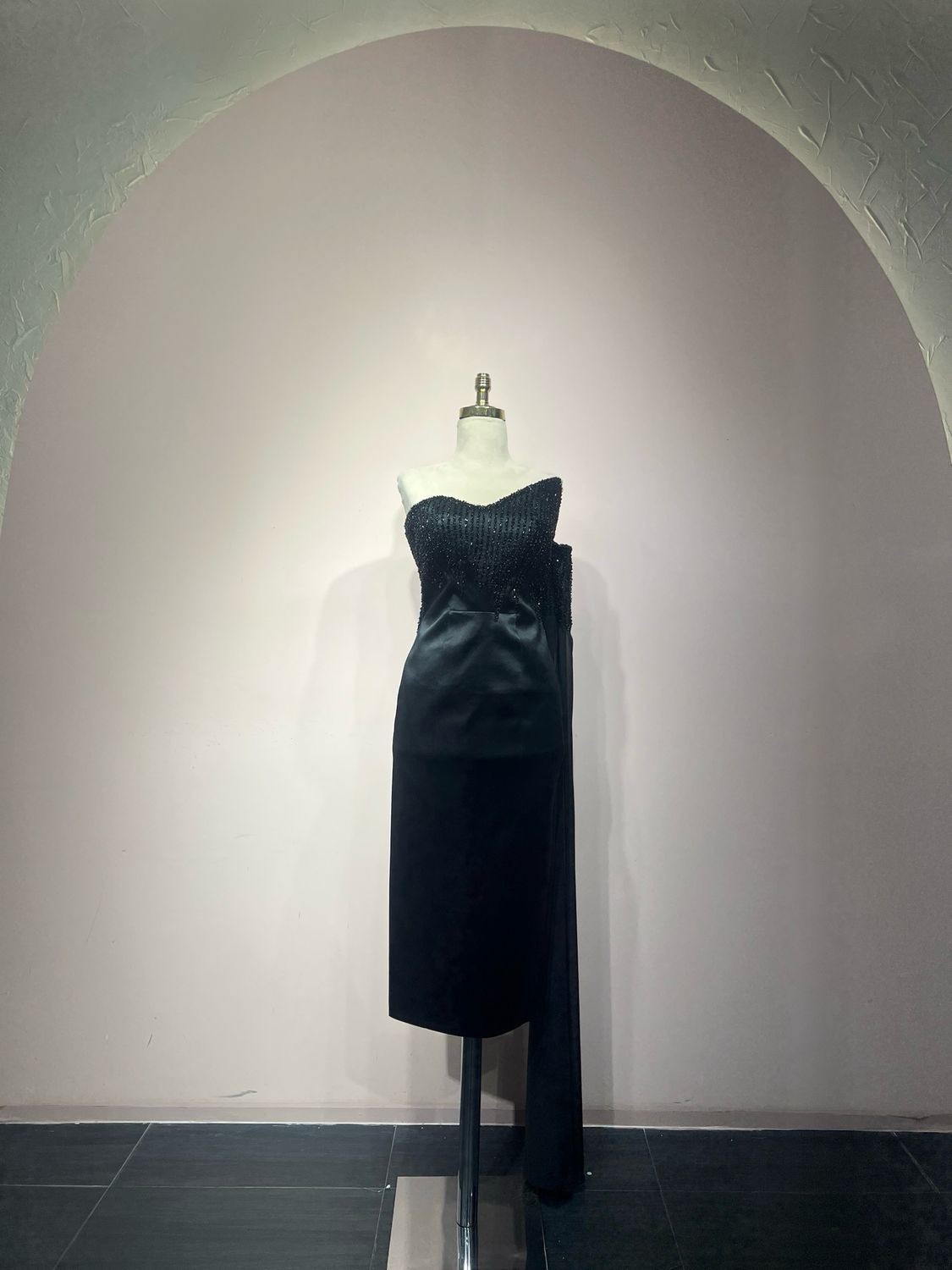 Vestido corto - Negro - talla 38