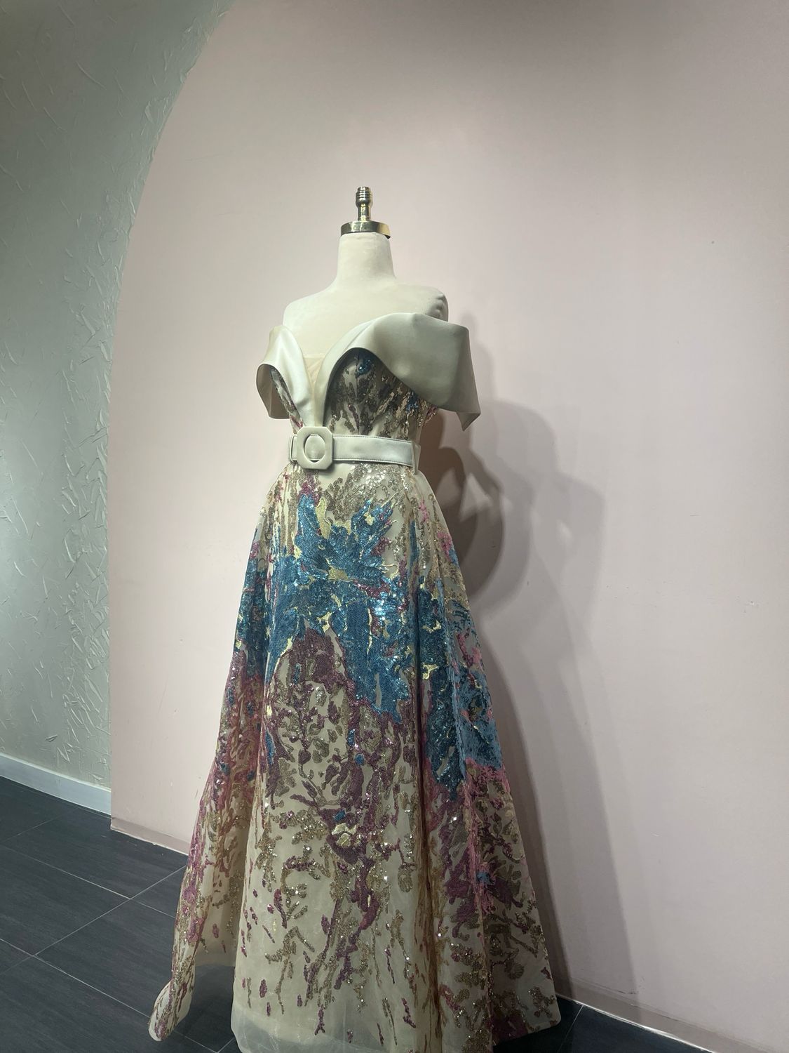 Vestido largo - Dorado - talla 44