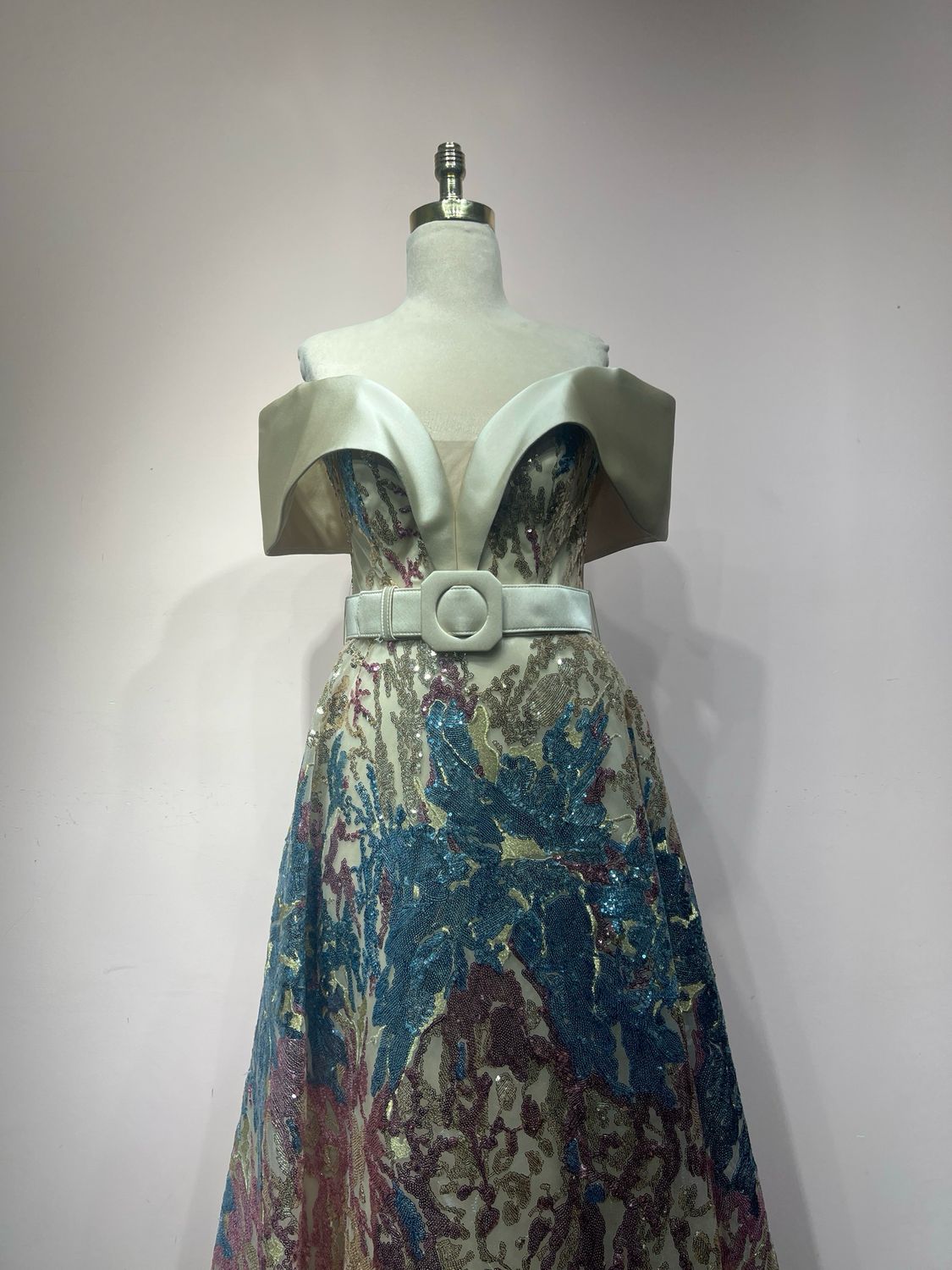 Vestido largo - Dorado - talla 44
